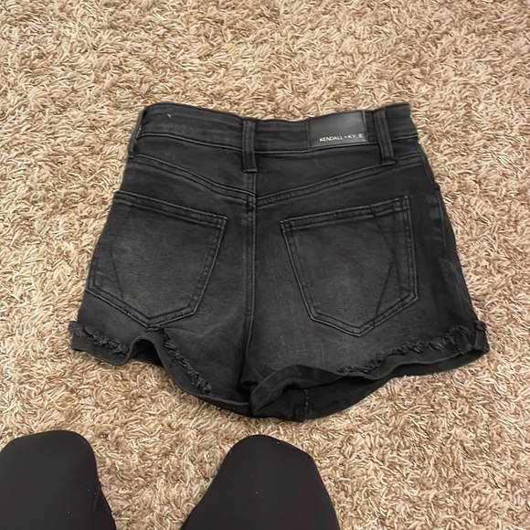kendall and kylie jean shorts - Picture 2 of 2